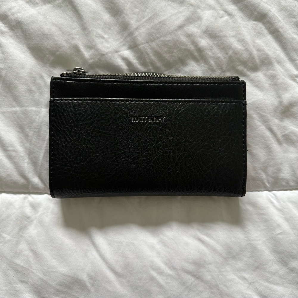 Matt & Nat Vegan Textured Black Folded Wallet Small-Mid sized card holder